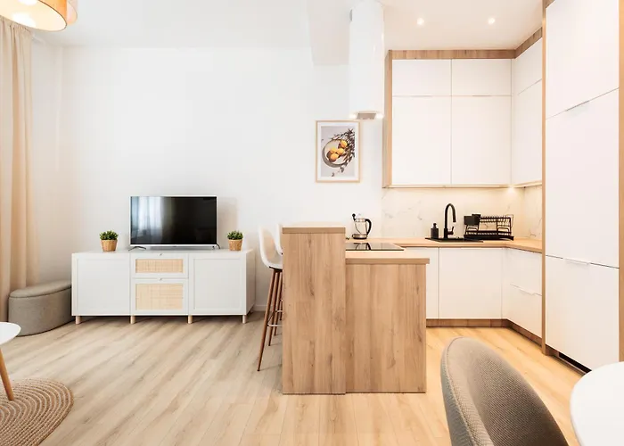 Kollataja Spacious Modern - By Upstairs דירה