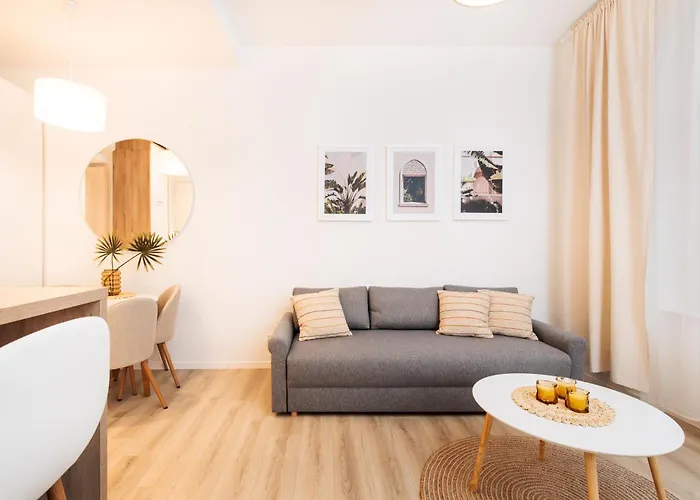 Kollataja Spacious Modern - By Upstairs