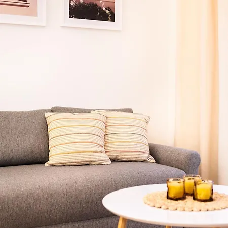 Kollataja Spacious Modern - By Upstairs Lejlighed